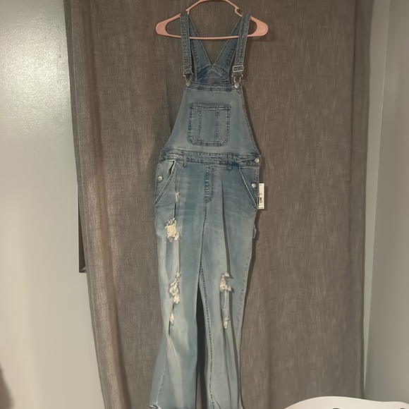 Overalls - Picture 2 of 3